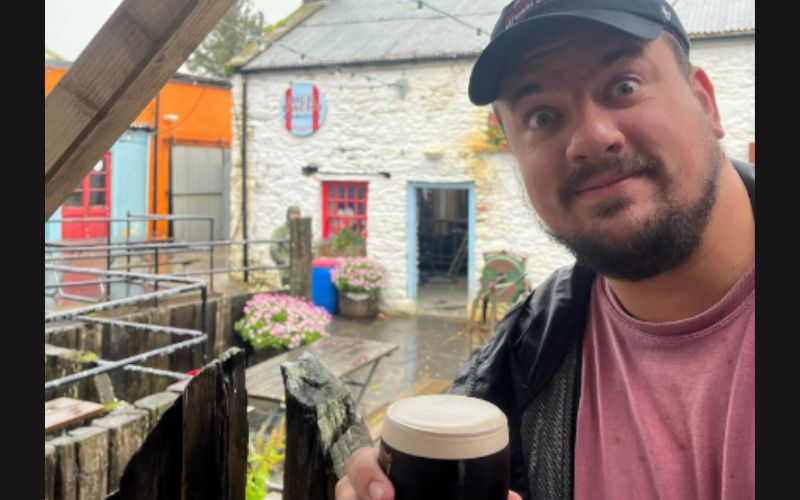 American Tiktoker visits 46 pubs around Ireland and ranks top Guinness