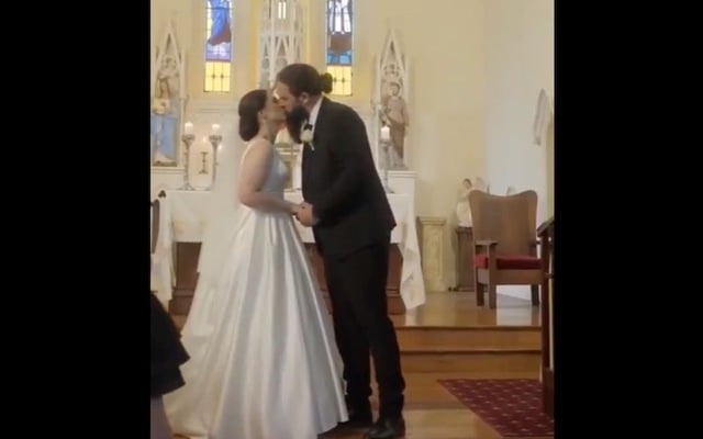 A hilarious video from the 2023 wedding ceremony for Madellin and Ben Butcher has gone viral again.