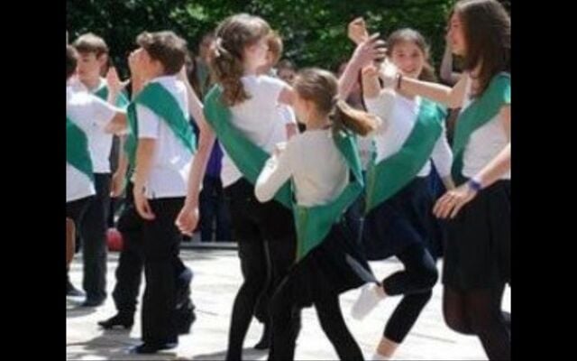 Outdoor Céilí Dancing