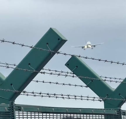 WATCH: Pilots make skilled landings as flights in and out of Dublin are cancelled by Storm Dave