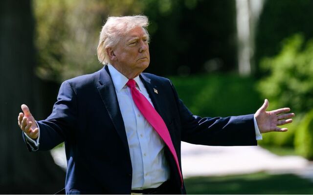 President Donald J. Trump speaks with members of the media before boarding Marine One on the South Lawn of the White House, Thursday, April 16, 2026, en route Joint Base Andrews for a trip to Las Vegas. (Official White House Photo by Molly Riley)