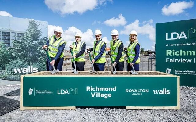 (l-r) John Coleman, Chief Executive of the Land Development Agency, James Browne TD, Minister for Housing, Local Government and Heritage, An Taoiseach, MicheÃ¡l Martin, Ray McAdam, Lord Mayor of Dublin and Sharon Geraghty, Chief of Staff of the Land Development Agency.