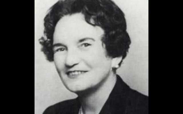 Máiréad Ní Ghráda.