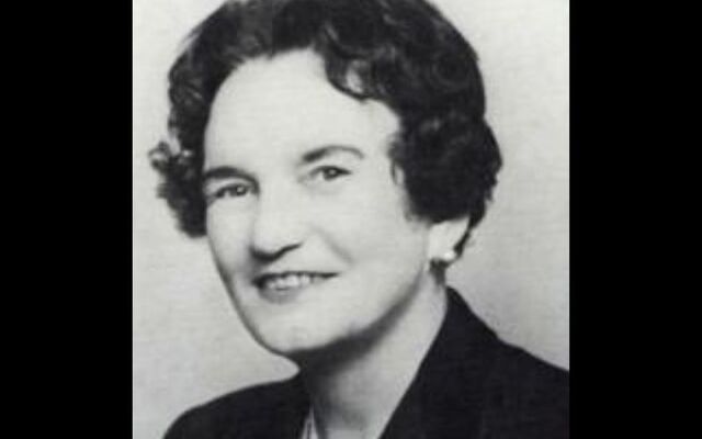 Máiréad Ní Ghráda.