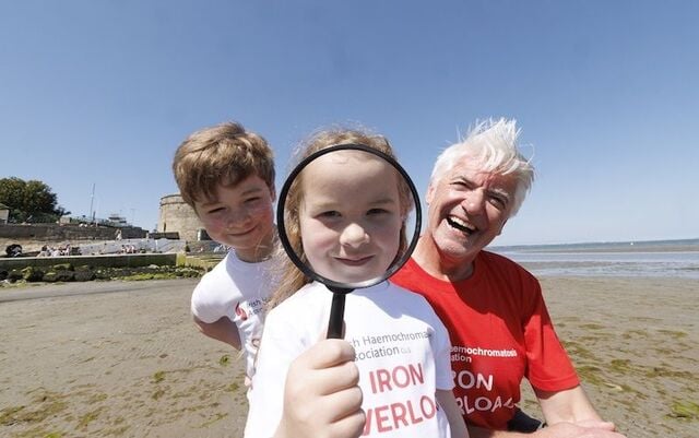Teddy Eustace (8) and Emilia Eustace (5) pictured alongside Brian Keegan, Voluntary Board Member of the Irish Haemochromatosis Association.