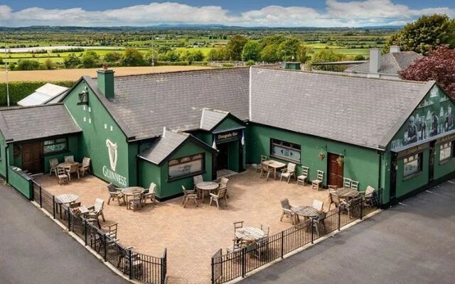 Doogue\'s Bar, located in the village of Raheen near Abbeyleix.