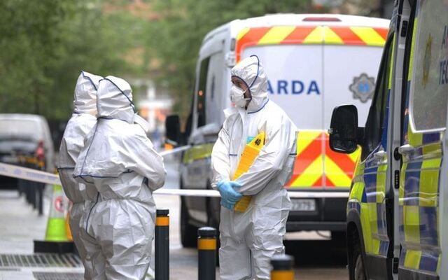 Gardaí in Pearse Street are investigating a fatal assault which occurred on Clarendon Street, Dublin 2, in the early hours of this morning, Monday, 1st June, 2026. The male, aged 21 years, was removed from the scene to tto St. James\'s Hospital, where he was pronounced deceased a short time later. 