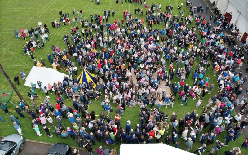 O’Sullivans in West Cork break Guinness World Record with huge clan gathering