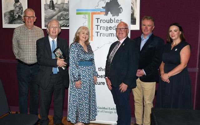 L-R Danny Maher, Eamonn Mallie, Anne Flaherty, Micheal O\'Hare, Tom Clonan and Collette Mackin.