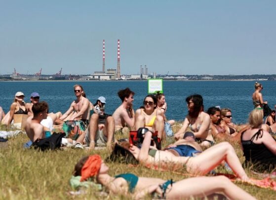 Crowds enjoying the sunny weather on the south side of Dublin. 