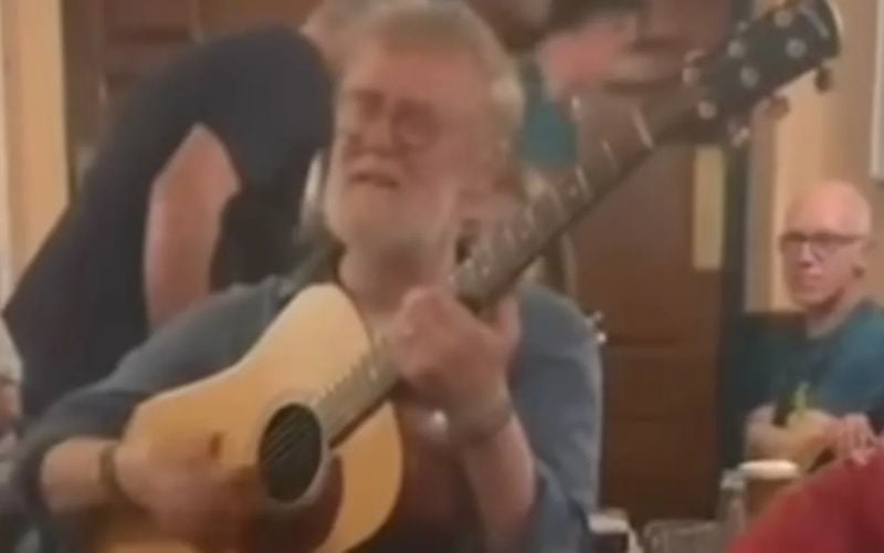 Emotional footage shows Glen Hansard’s final gig just hours before fatal crash