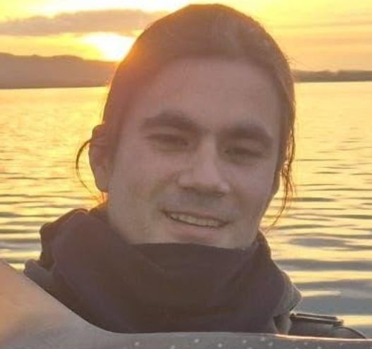 "Blood was everywhere" - Man reveals terrifying shark bite ordeal off Waterford coast