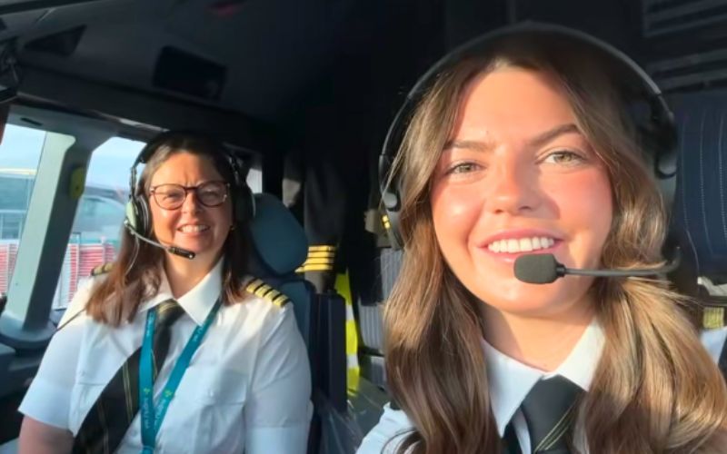 "A day I will treasure" - Mum and daughter pilots make Aer Lingus history