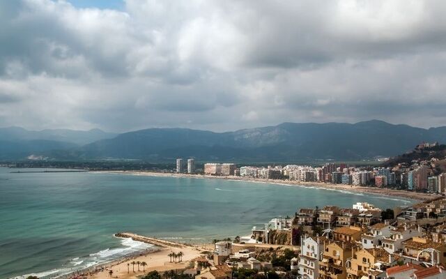  Cullera, about 40 kilometers south of Valencia.