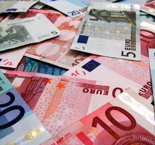 Three in four Irish adults worried about money