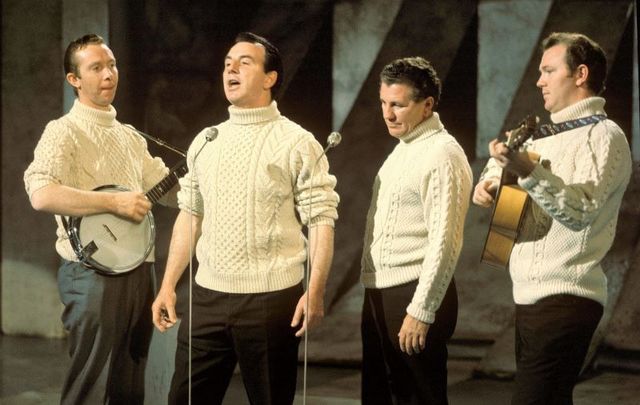 The Clancy Brothers and Tommy Makem in the 1960s (left-to-right: Liam Clancy, Tommy Makem, Paddy Clancy, and Tommy Makem)