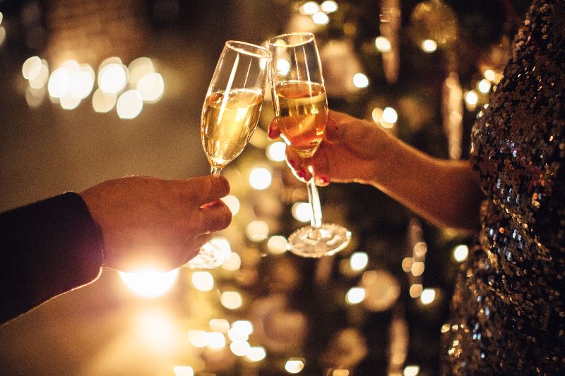 Irish New Year's Eve toasts and blessings to ring in 2026