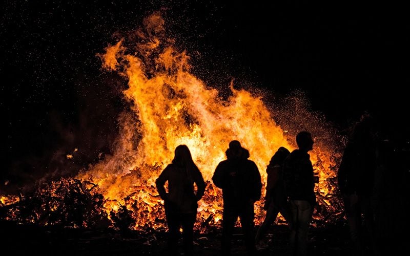 Mulled wine and bonfire soup recipes for Guy Fawkes Day