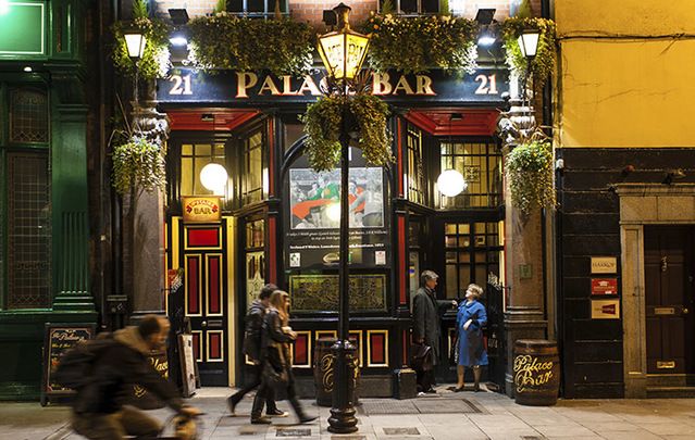 Palace Bar, Fleet Street, Dublin: Publicans plead with Irish Government ahead of 1916 commemorations. soccer, and loss of business.