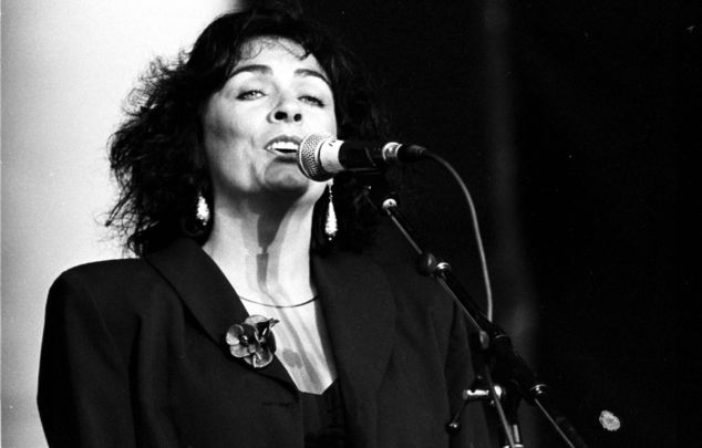Irish vocalist Mary Black.