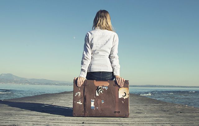 Irish politicians give cold reception to plans for tax deals for highly skilled emigrants returning, while lower skilled or those who never left get nothing.