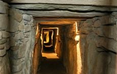 Is Newgrange's winter solstice light show a fake?