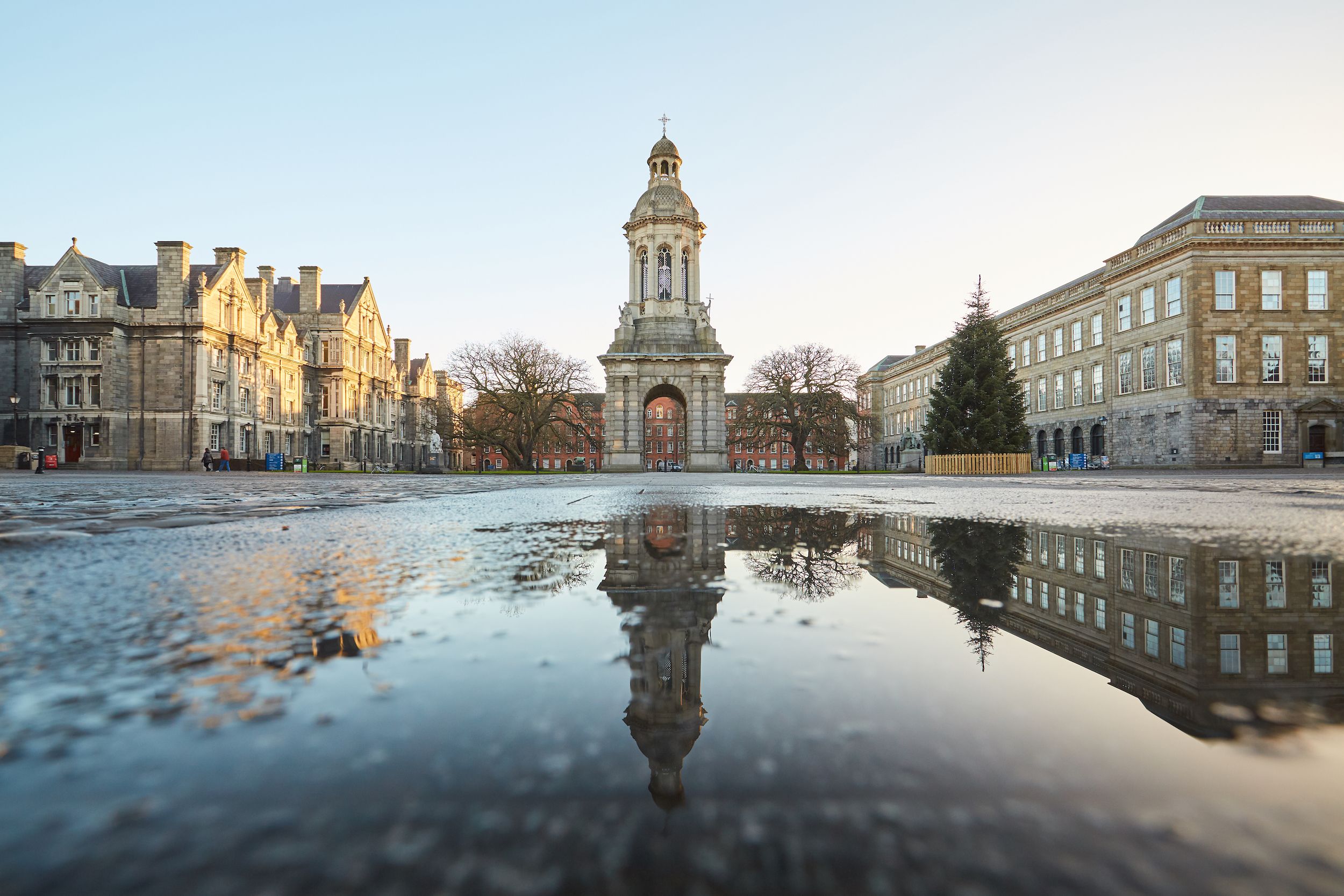 trinity college dublin presentation template