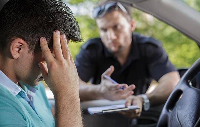 Irishman attempts to rob Canadian bank by crashing car through frontdoor