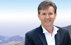 Daniel O’Donnell to play Irish beauty pageant in New York