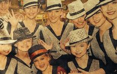 Irish dancers wow with Michael Jackson hard shoe mashup