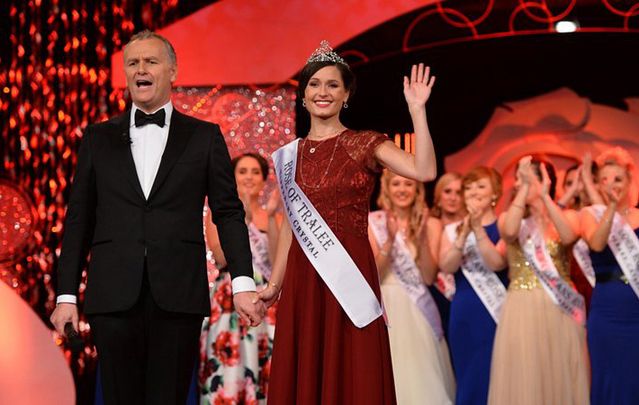 The 2016 Rose of Tralee Maggie McEldowney with host Daithí Ó Sé