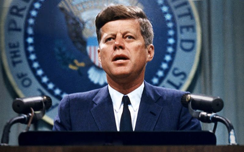 What did a young John F Kennedy look like during World War II? (PHOTOS)