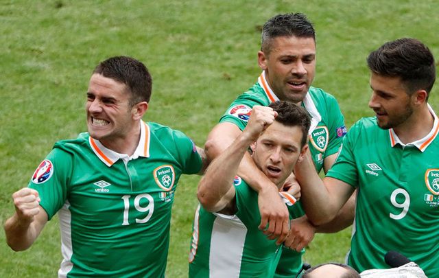 irish soccer team jersey
