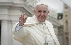 Pope Francis suggests married men could become priests