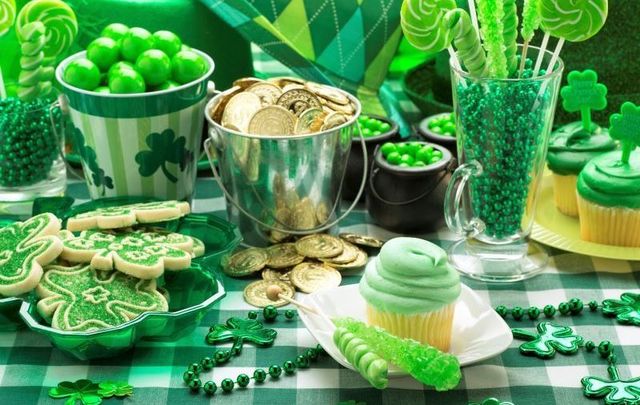 The very best Irish and Irish-themed snack, dinners, desserts and drinks to make sure this St. Patrick’s Day is the best yet.