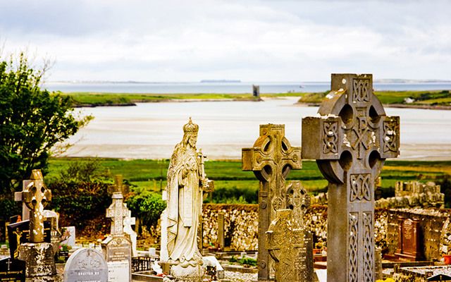 Take a minute out from celebrating to share a St. Patrick’s Day blessing with your loved ones.