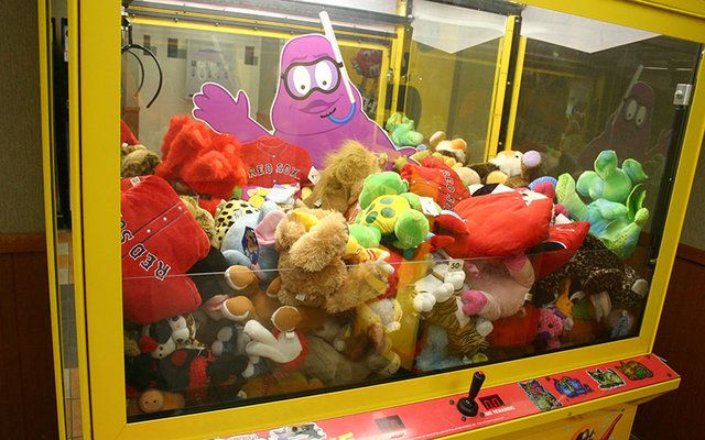 Arcade claw grab games are frustrating, we can\'t blame him for wanting to take matters into his own hands! 