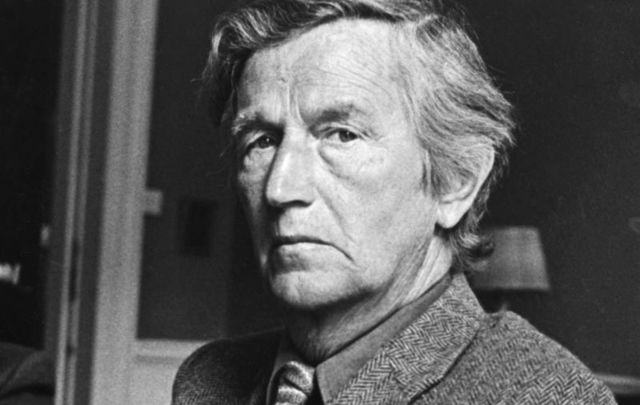 Dr. Noel Browne in 1989.