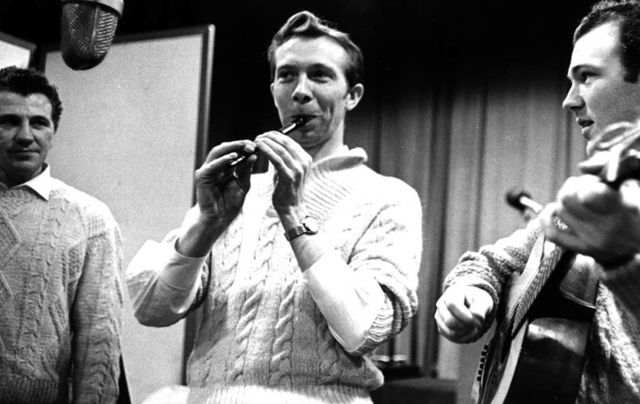 The late great Tommy Makem.