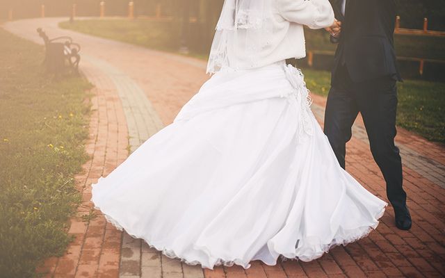 Irish newlywed couple during their first dance. 