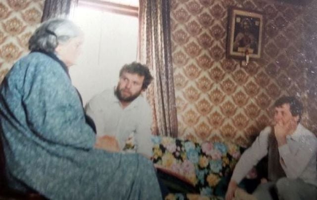 Niall O\'Dowd and his brother Fergus with their great-aunt in West Kerry. 