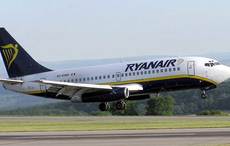 Irish party breaks out on Ryanair flight at 35,000 feet (VIDEO)
