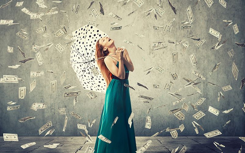 Farmers find $560,000 winning lottery ticket among garbage in car