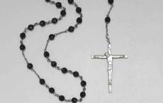 JFK's rosary beads were priced at $400,000 - you'll be surprised what happened at the auction