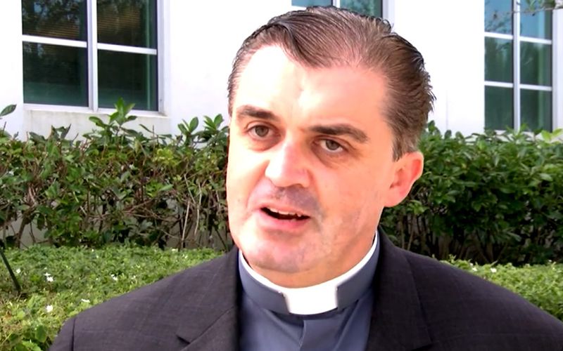 Irish priest who exposed pedophile to sue Florida diocese for defamation