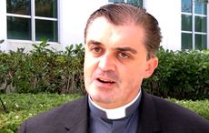 Irish priest who exposed pedophile to sue Florida diocese for defamation