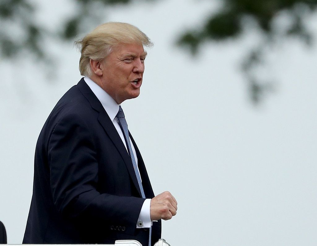 Donald Trump looking like Richard Nixon not Ronald Reagan