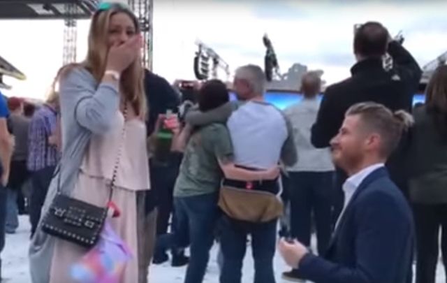 Will she, won\'t she?! Gorgeous wedding proposal at U2\'s Croke Park gig.