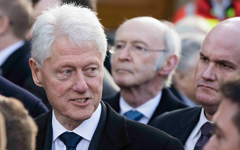 Clinton told Northern Irish to wake him up in the middle of the night if needed