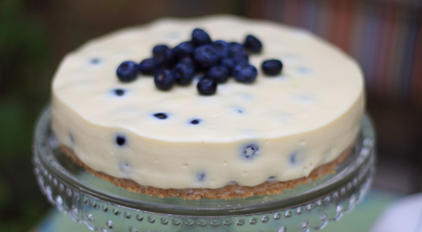 WATCH: Donal Skehan's blueberry and white chocolate cheesecake recipe